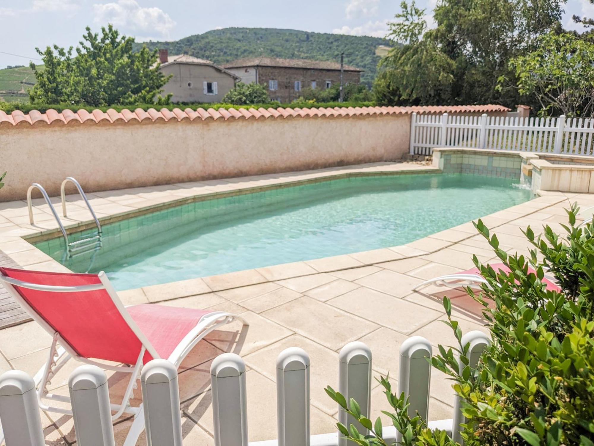 Panda Home Quincié-en-Beaujolais Exterior photo