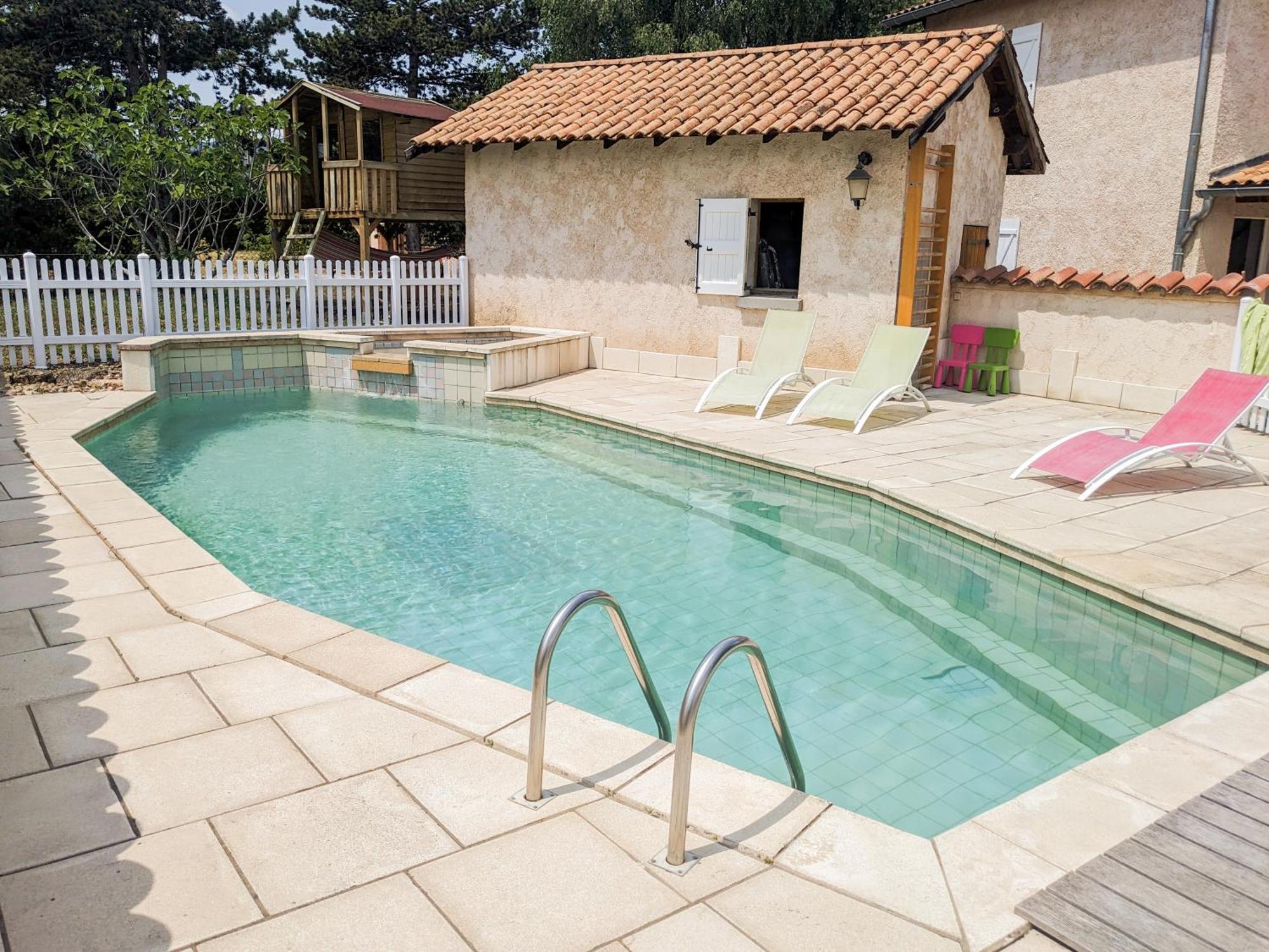 Panda Home Quincié-en-Beaujolais Exterior photo